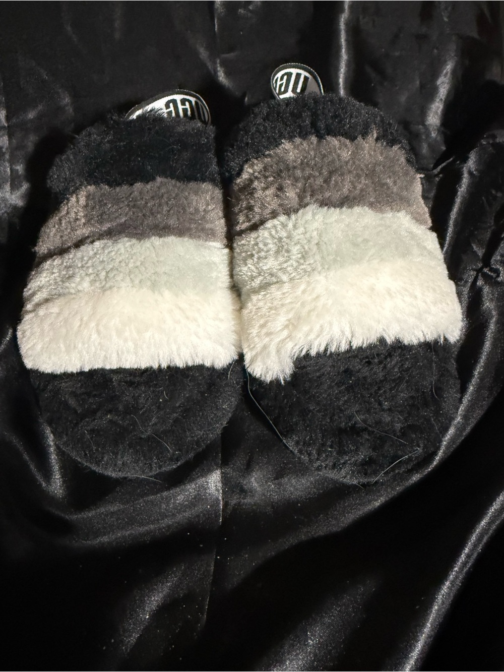 UGG Women's Fluff Yeah Slide Slippers, Sz 9, Black, White & Grey w/Elastic Strap